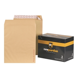 New Guardian Envelopes Heavyweight Board-backed Peel and Seal Manilla 394x318mm [Pack 50]